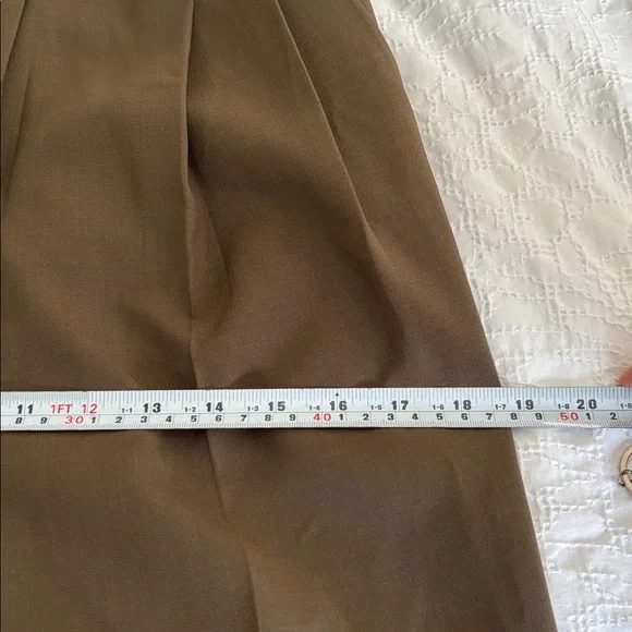 The Frankie Shop
Brown Bea Straight-leg. Size XS L 23" Cropped - Picture 14 of 17